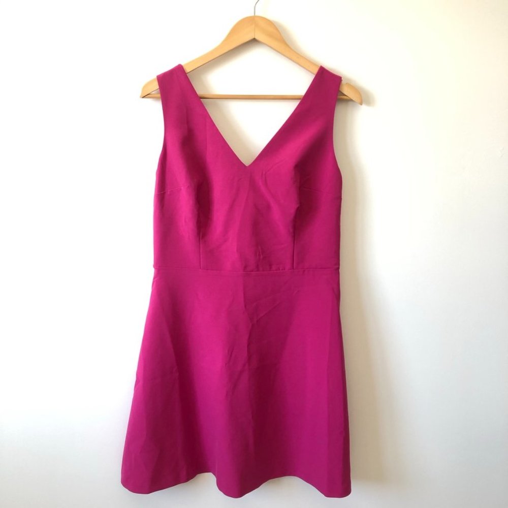Dynamite Pink Cutout Bow Back Dress Sz Large - Picture 4 of 10
